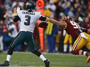 122014_Eagles-Redskins-Sanchez-fumble-600[1]